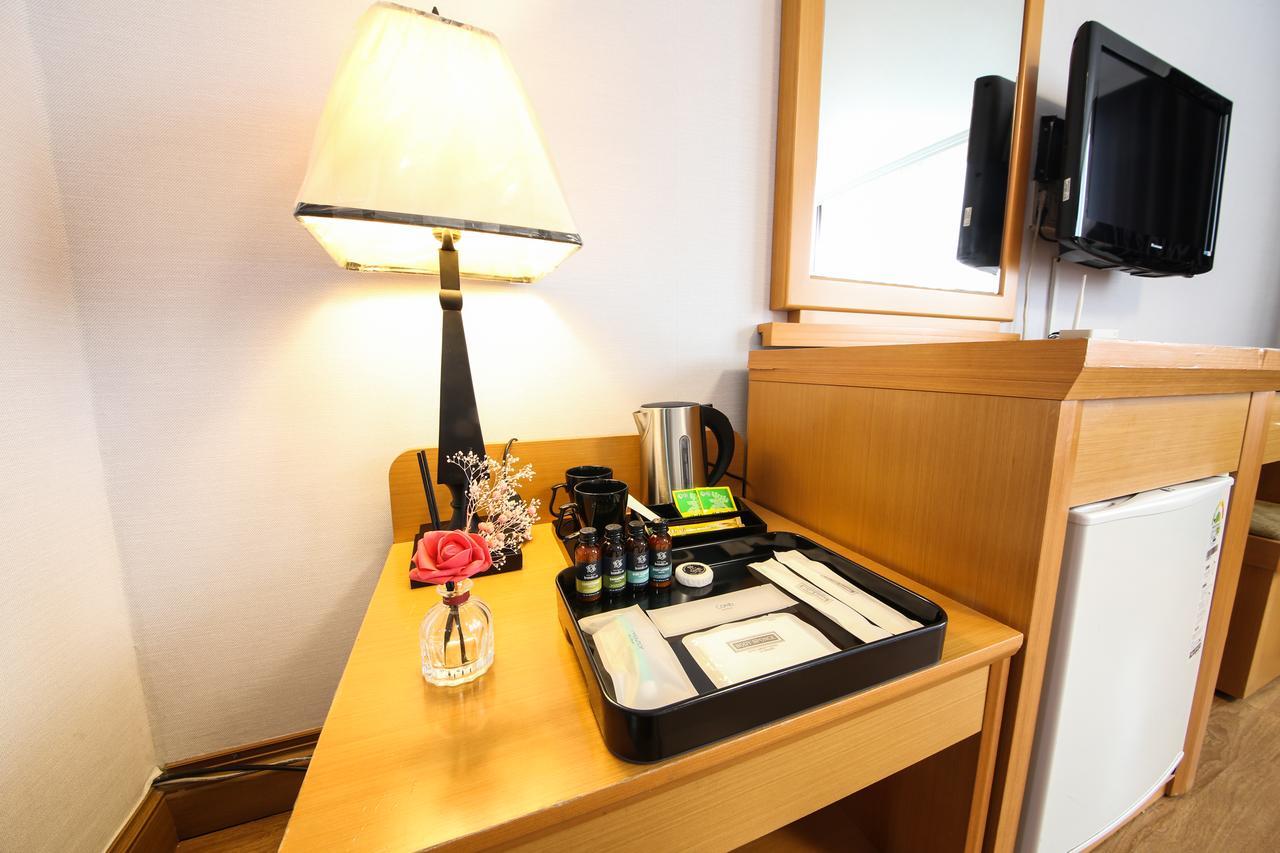 Gwangalli Utopia Tourist Hotel Busan Exterior photo
