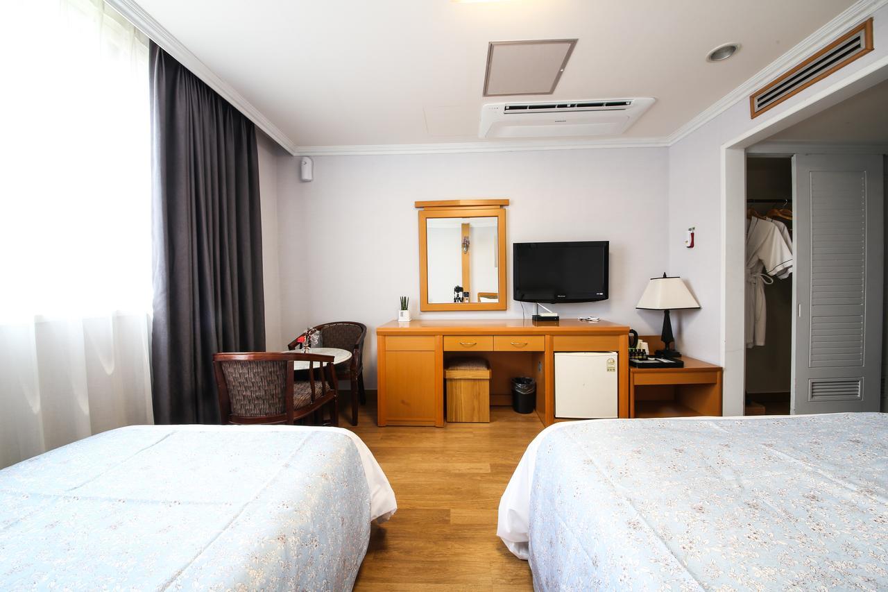 Gwangalli Utopia Tourist Hotel Busan Exterior photo